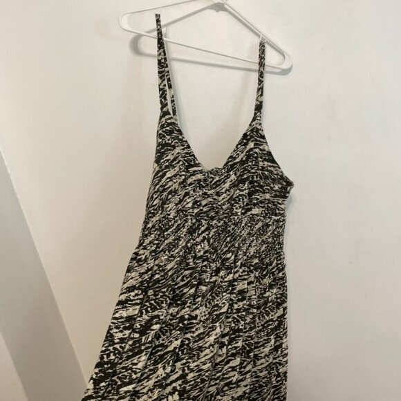 TORRID 1 Plus Size Feather Sleeveless Maxi Dress Cream Black Print Tie Back Boho - Picture 8 of 16